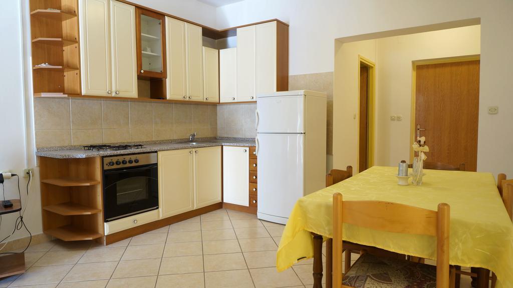 Apartments Sandra Sukošan Quarto foto